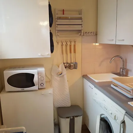 Διαμέρισμα 2 Pieces A - Proche Et Centre-ville, Balcon Et Parking Prive - Fr-1-487-300 Cabourg