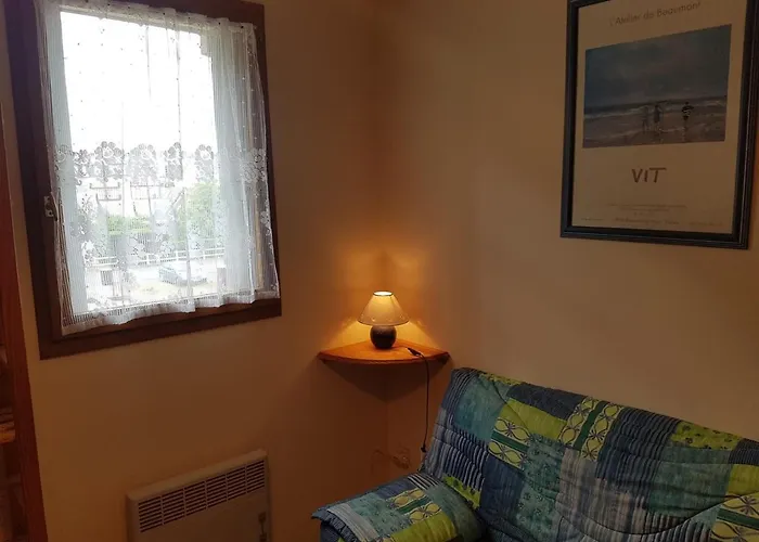 2 Pièces à - Proche Et Centre-ville, Balcon Et Parking Privé - Fr-1-487-300 Appartamento Cabourg