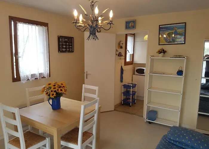 2 Pièces à - Proche Et Centre-ville, Balcon Et Parking Privé - Fr-1-487-300 Apartamento